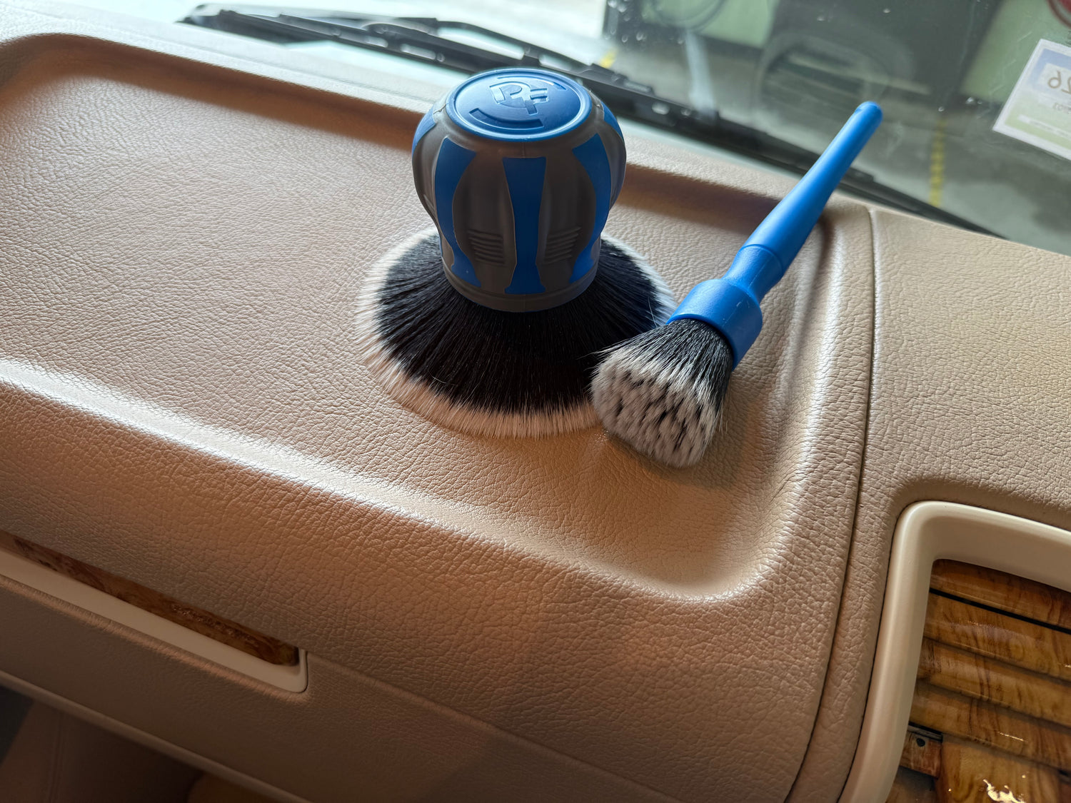 Detail Factory Curveball XL - WaxO'lux