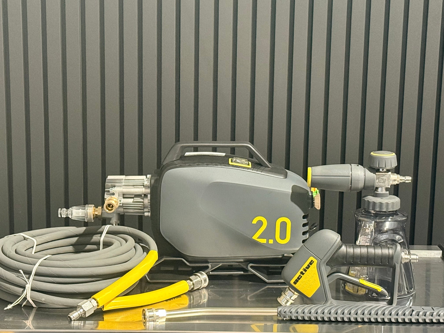 ACTIVE 2.0 Hogedrukreiniger + Premium Accessoires Kit 22M