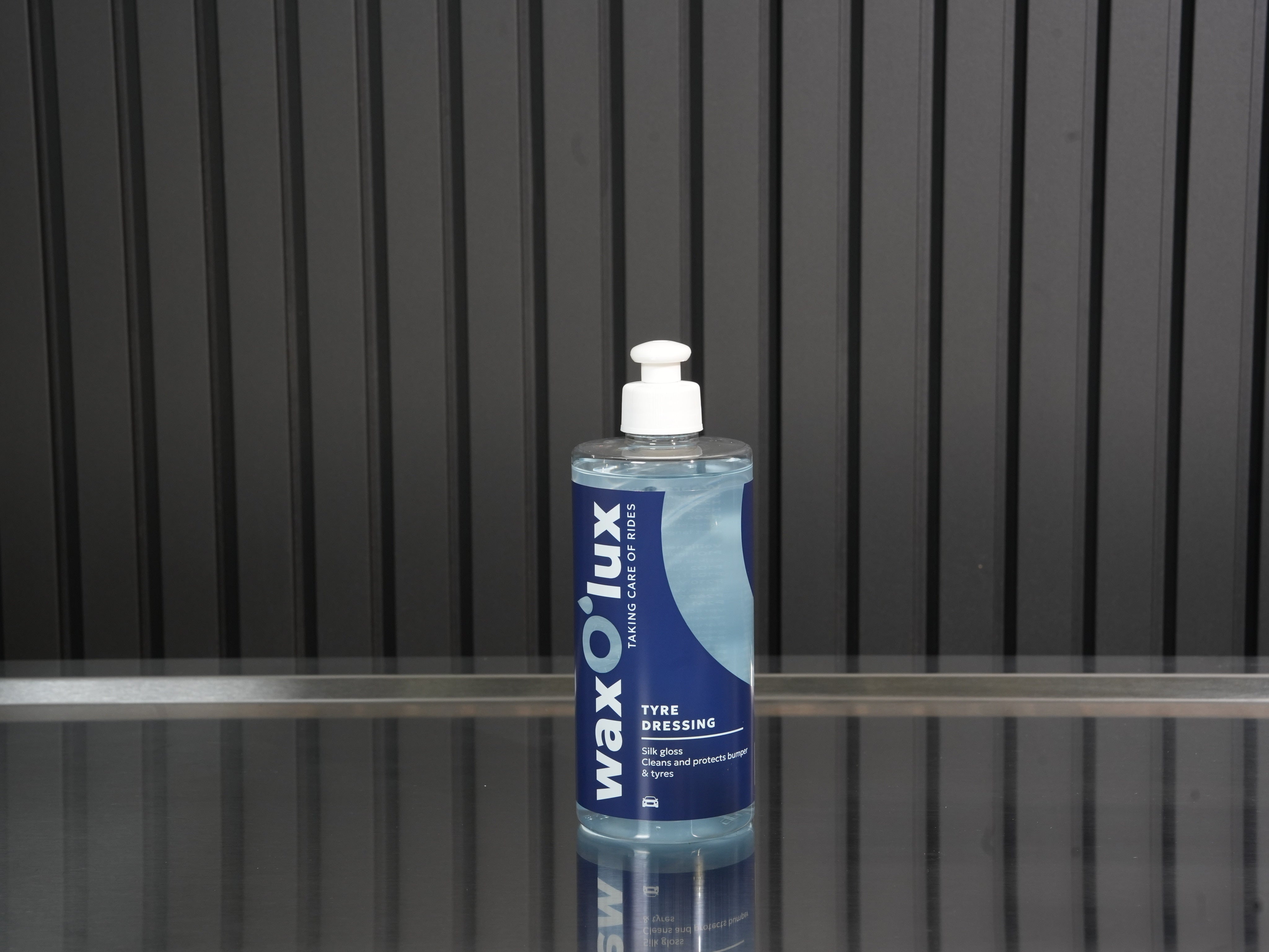 Bandenzwart – Tyre Dressing