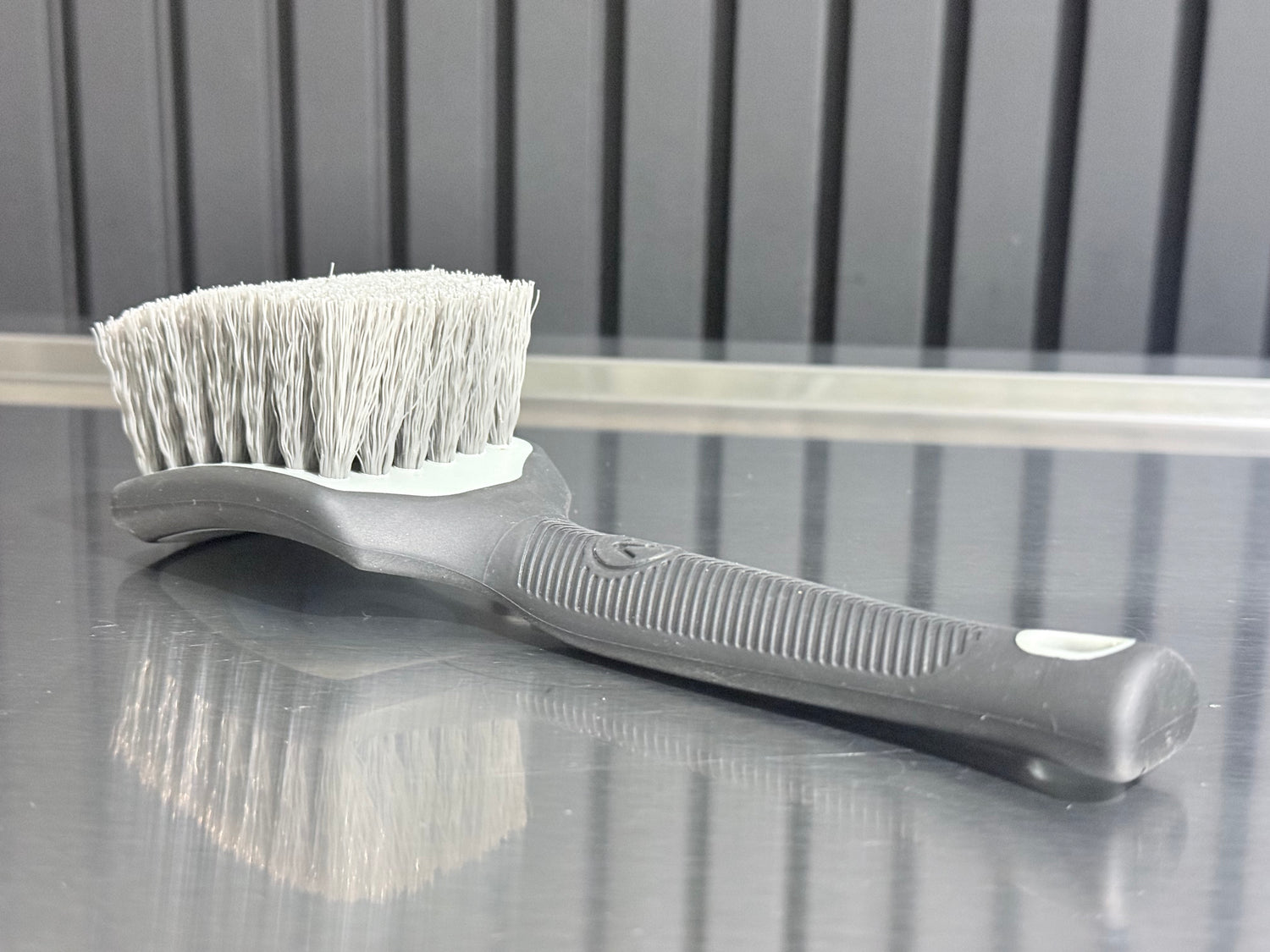 tyre brush